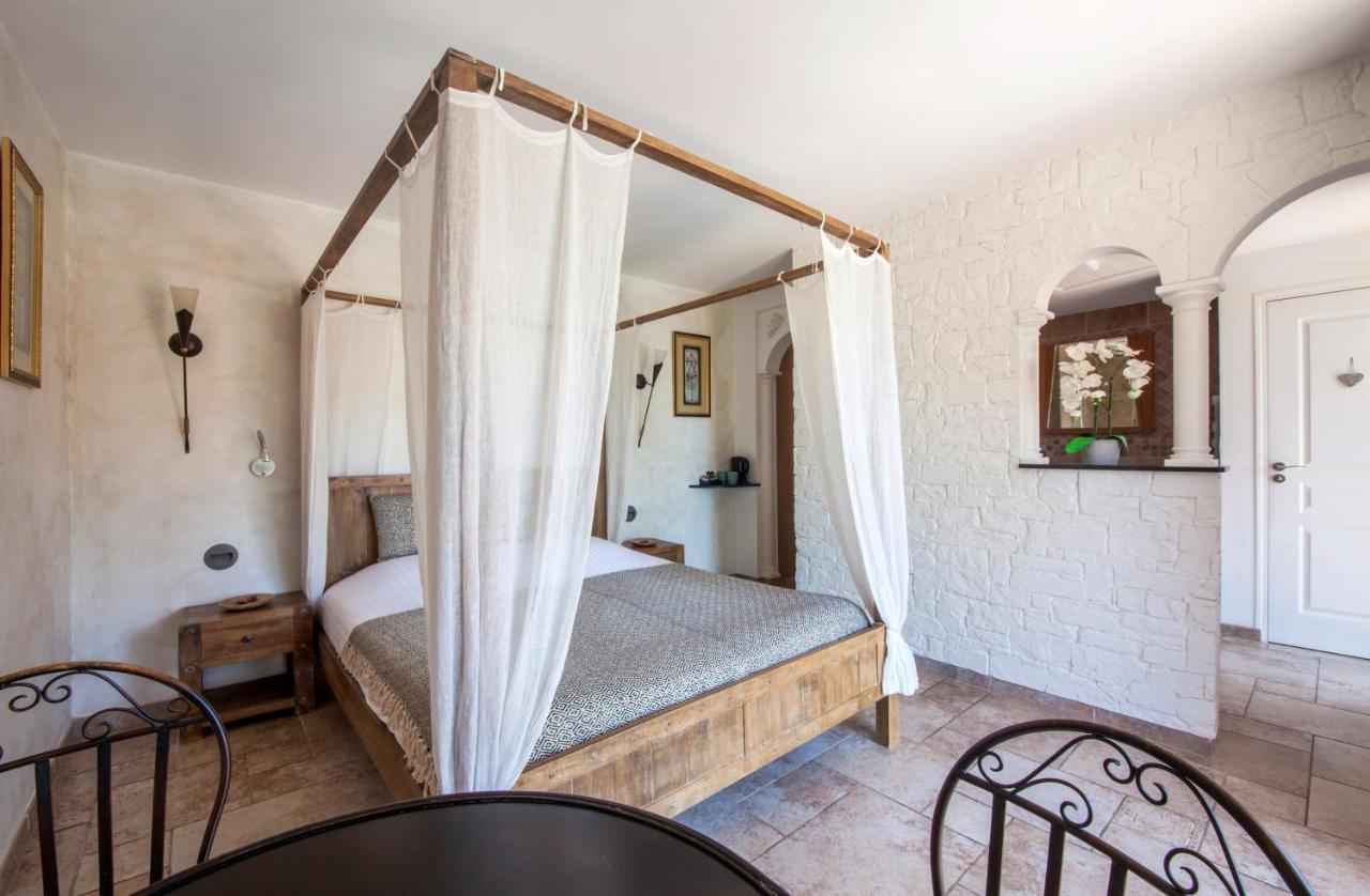 Deluxe Double Room with Spa Bath with Sea View